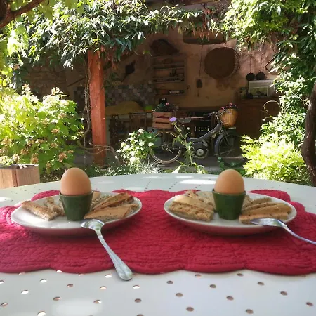 Couette-café Lescapade Capellane